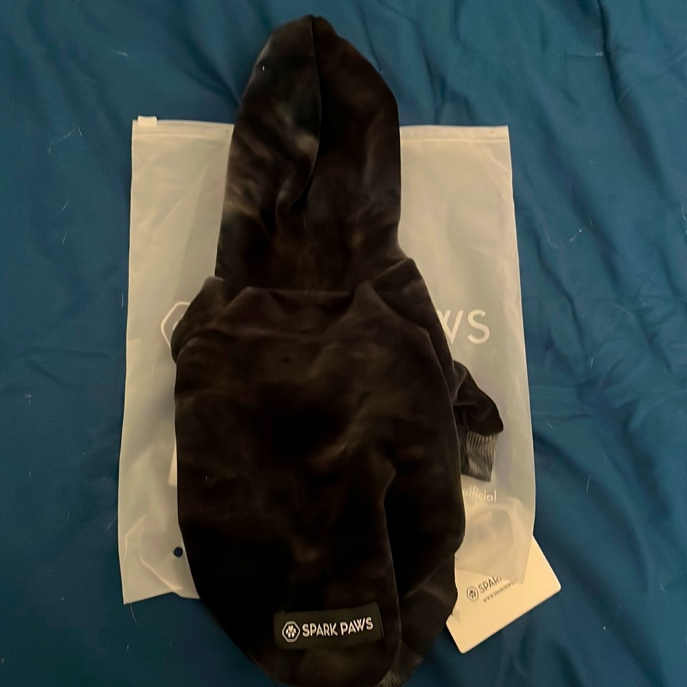 Spark Paws S dog hoodie NWT